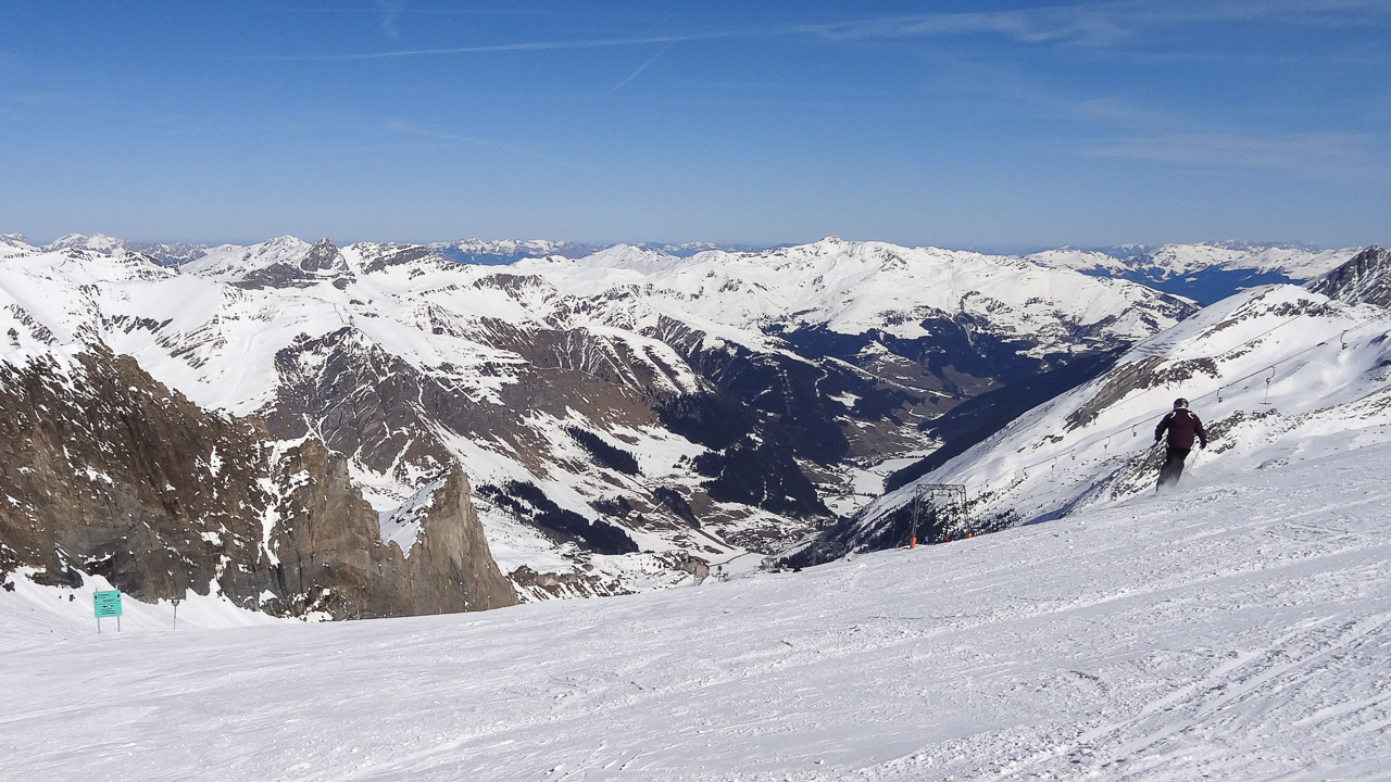 Österreich - März 2014<br>Tirol, Tuxer Gletscher: Blick ins Zillertal